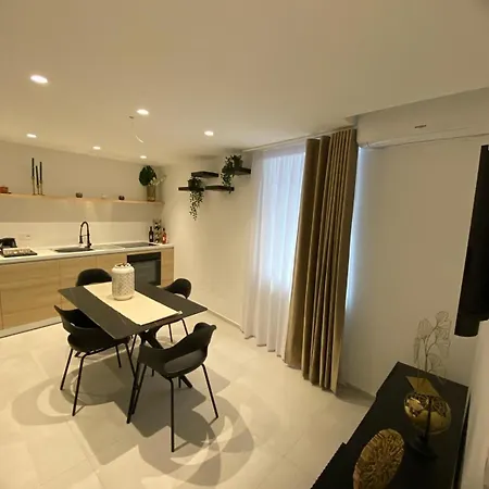 La Maison De Rosaline 巴列塔